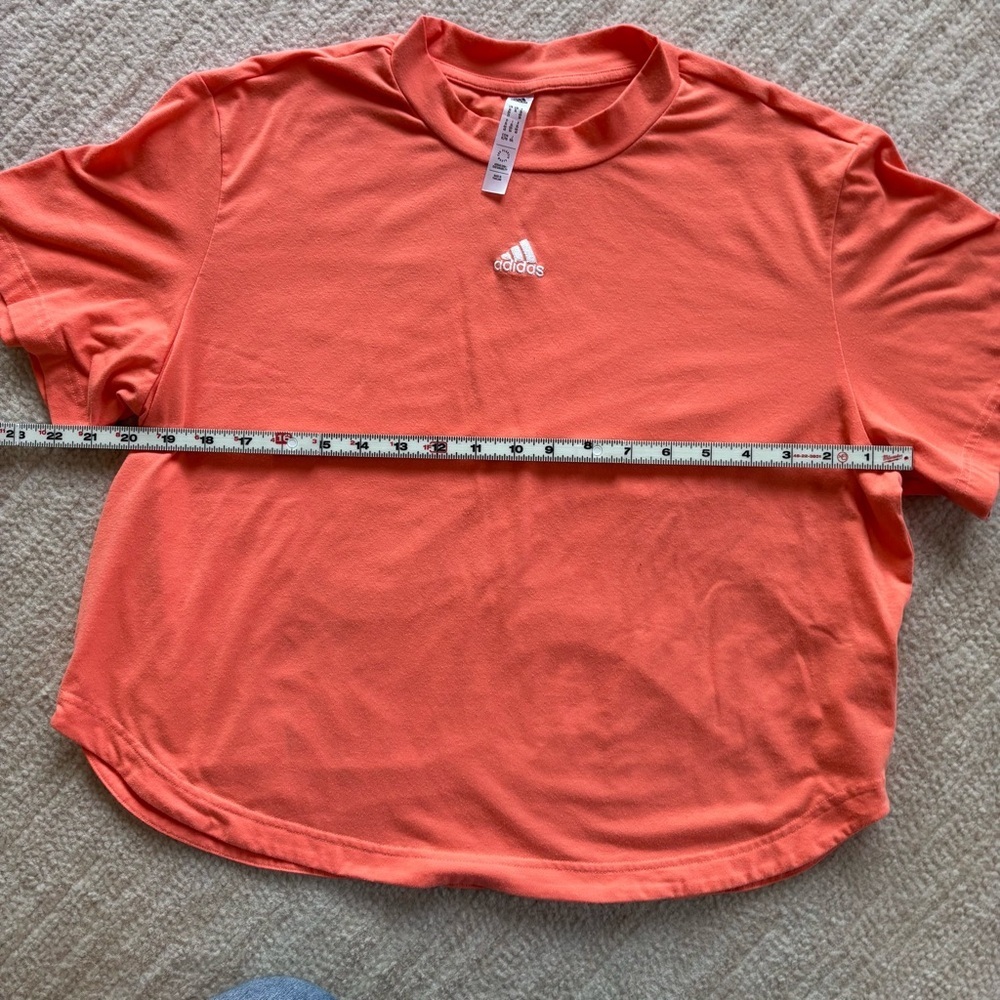 adidas Coral-Pink Short Sleeve Cropped Tee with Chest Logo XL - Picture 7 of 8